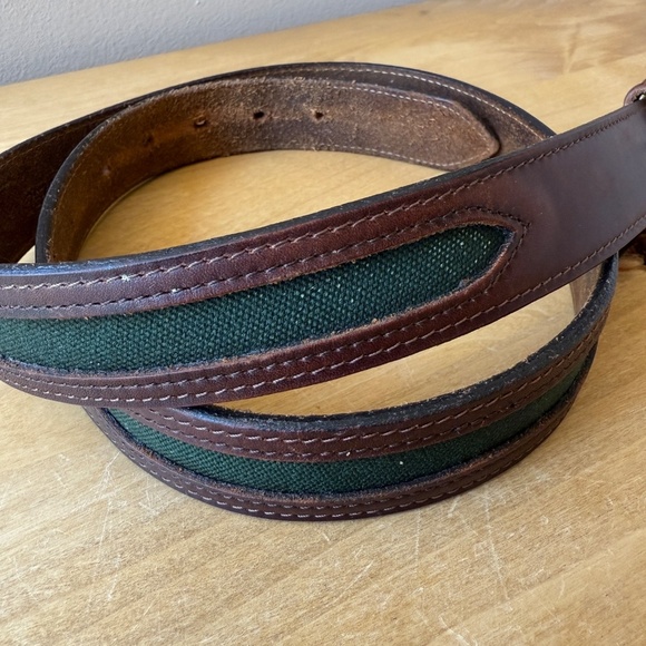 ORVIS BROWN LEATHER BELT GREEN INLAY BRASS BUCKLE PREPPY OFFICE CASUAL MEN 40 - Picture 3 of 11
